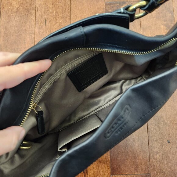 Coach Carly vintage black leather shoulder bag - Picture 11 of 13
